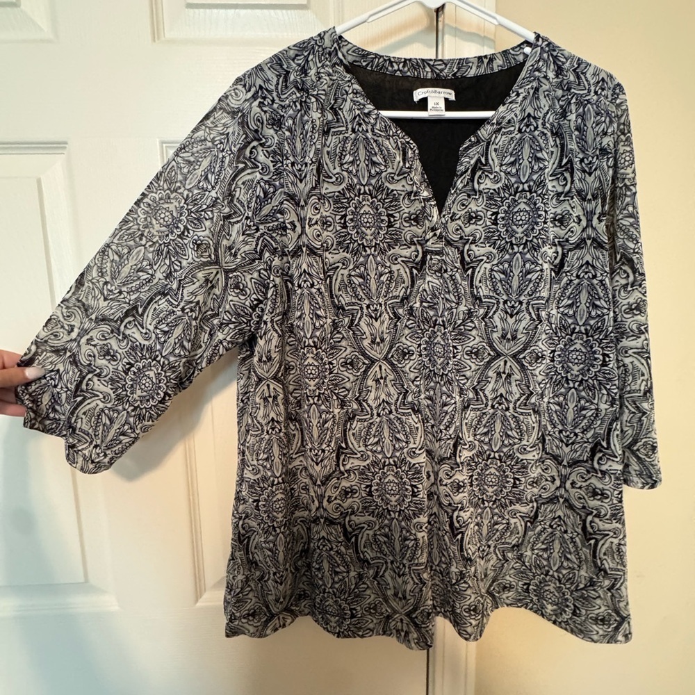 Croft & Barrow Black and White Paisley Blouse - Picture 2 of 5